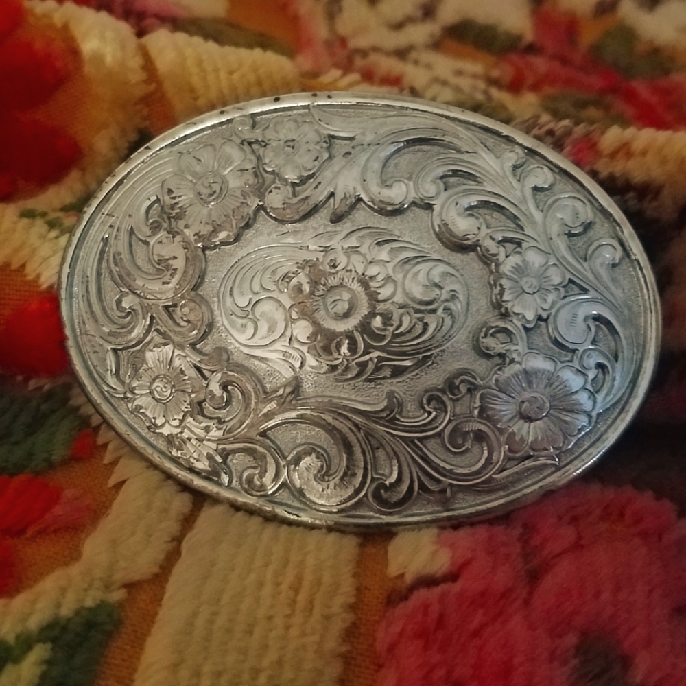 AUTHENTIC 90s vintage western buckle